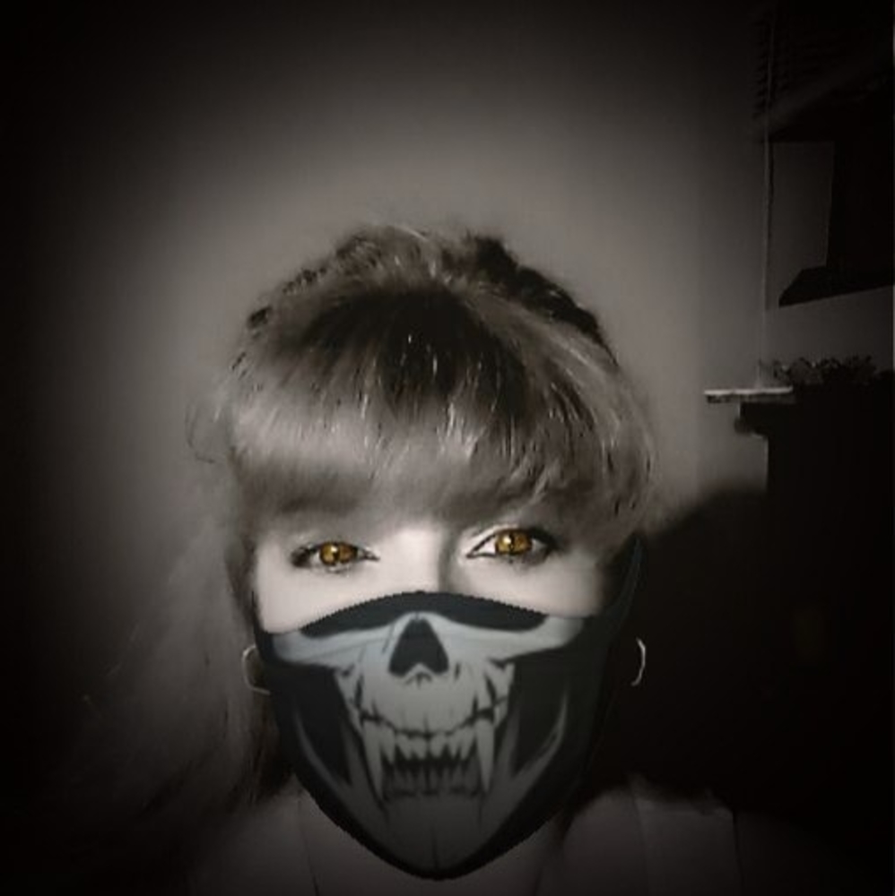 Meet your Posher, Danyelle